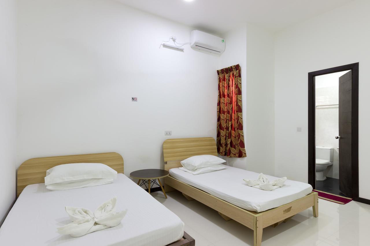 Surf Trip Maldives Hotel Thulusdhoo Exterior photo